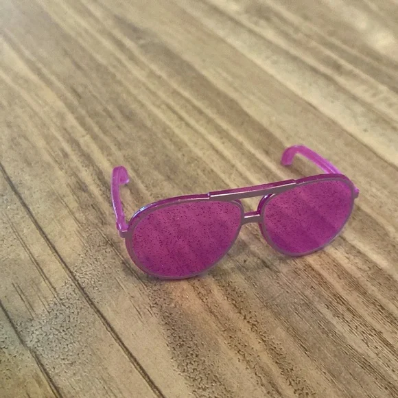 (1x) L.O.L Surpise OMG Winter Disco Doll Cosmic Queen Doll - Picture 15 of 16